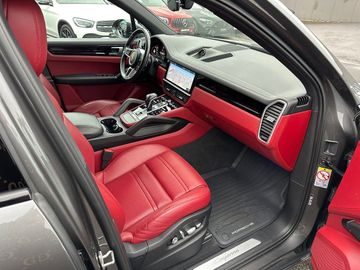 Car image 37