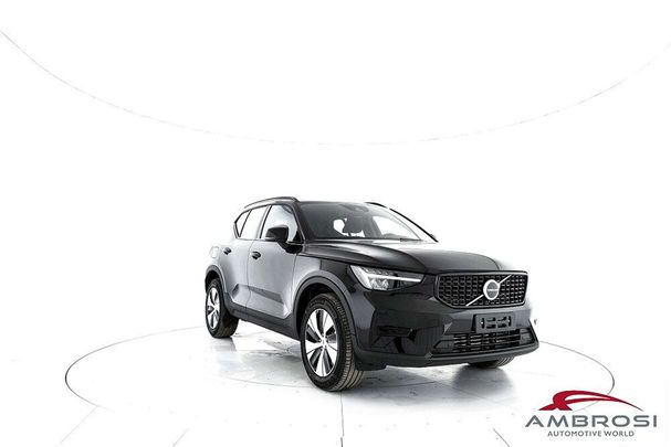 Volvo XC40 Recharge Plug-in Hybrid T4 155 kW image number 3