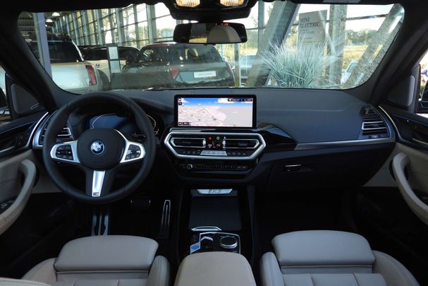 BMW iX3 80 kWh 210 kW image number 24