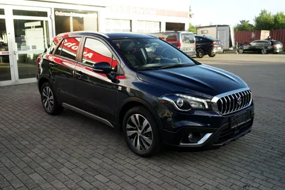 Car image 2