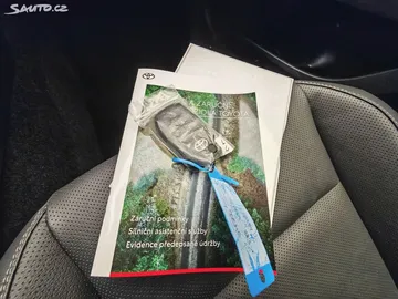 Car image 37