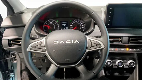 Car image 36