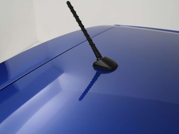 Car image 37