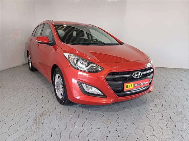 Hyundai i30 blue 1.6 CRDi Trend 81 kW image number 8