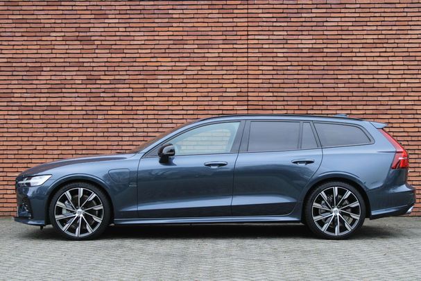 Volvo V60 T6 Recharge AWD T8 257 kW image number 9