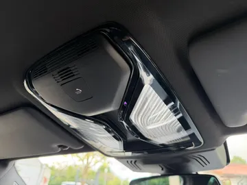 Car image 33