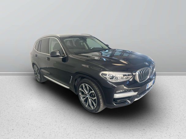 BMW X3 xDrive30e xLine 215 kW image number 6