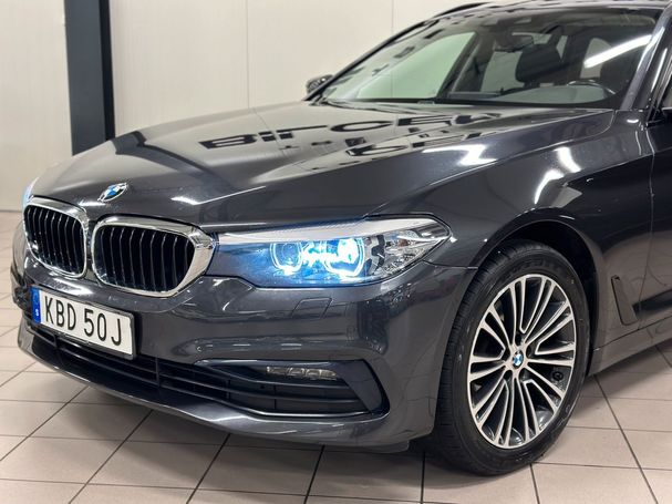 BMW 520d Touring xDrive Sport Line 140 kW image number 3