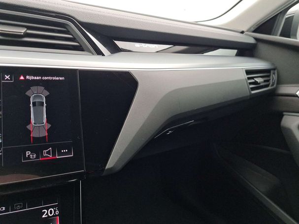 Audi e-tron 55 quattro 300 kW image number 25