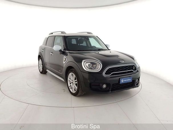 Mini Cooper SE Countryman ALL4 165 kW image number 2