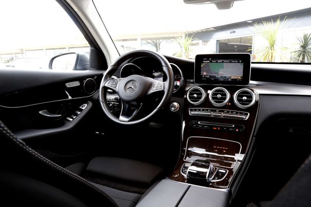 Mercedes-Benz GLC 350 e 4Matic 235 kW image number 36