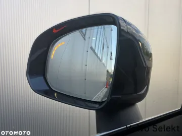 Car image 40
