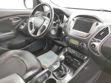 Car image 38