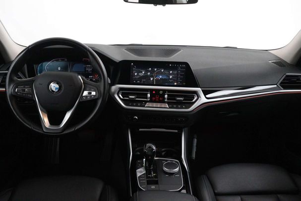 BMW 320i 135 kW image number 4