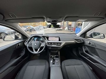 Car image 36