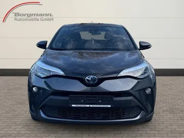 Car image 3