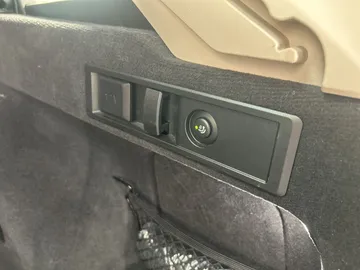 Car image 29