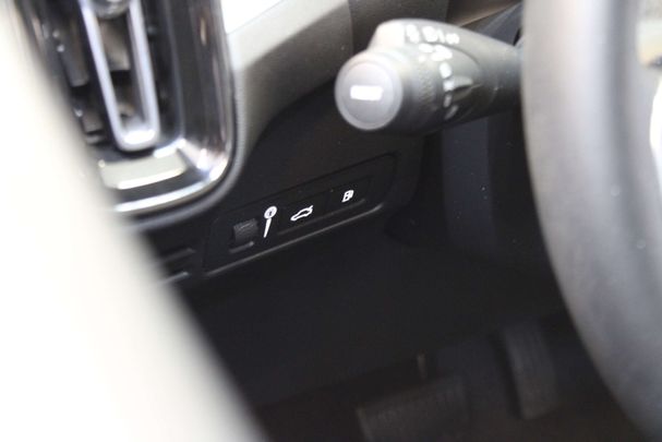 Volvo XC40 Recharge T4 155 kW image number 28