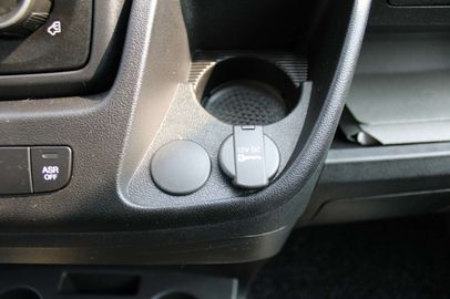 Car image 36