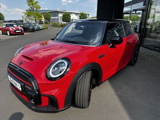 Mini John Cooper Works 170 kW image number 1