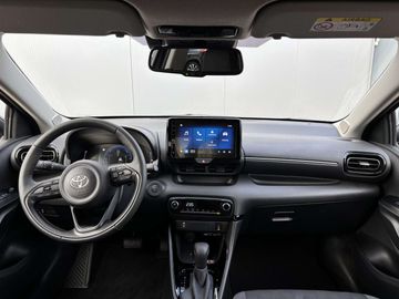 Car image 26