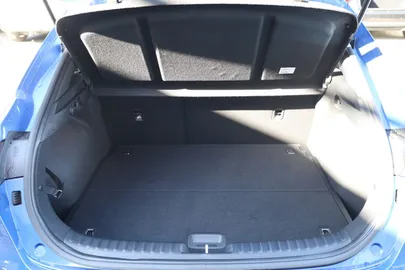 Car image 34