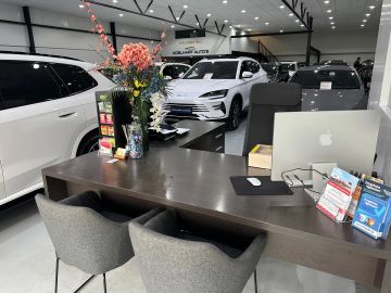 Car image 49