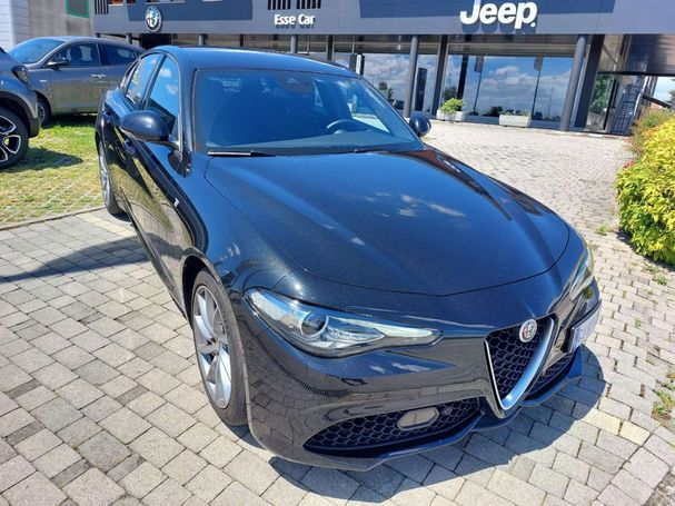 Alfa Romeo Giulia 2.2 Diesel AT8 140 kW image number 1