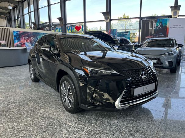 Lexus UX 300e 150 kW image number 2