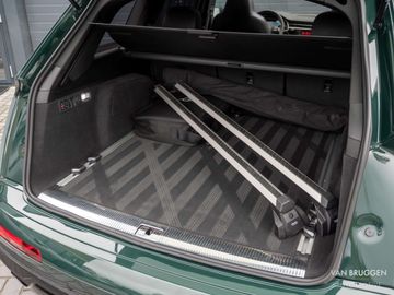 Car image 37