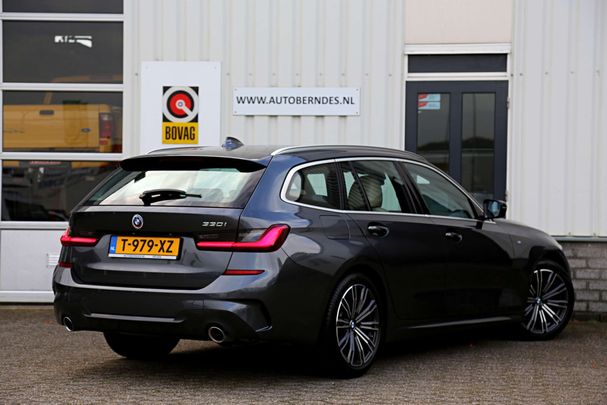 BMW 330i Touring 190 kW image number 2