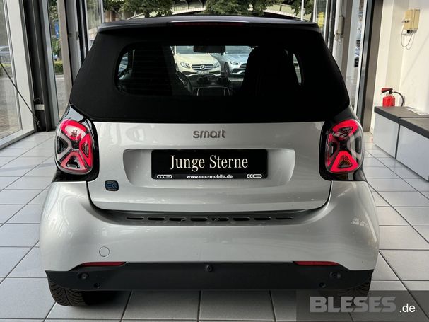 Smart ForTwo cabrio EQ 60 kW image number 8