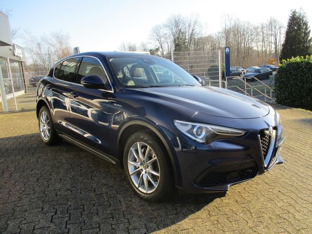 Alfa Romeo Stelvio 2.2 Diesel Q4 Super 140 kW image number 2