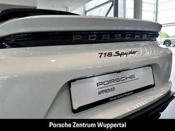 Car image 29