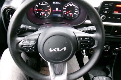 Car image 35