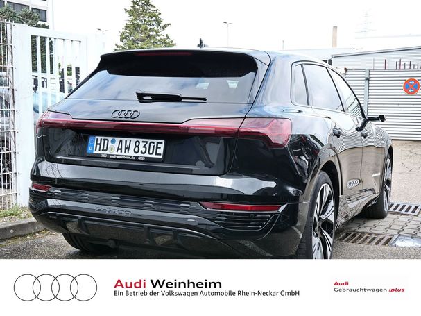 Audi Q8 55 quattro e-tron S-line 300 kW image number 3