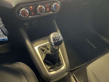 Car image 25