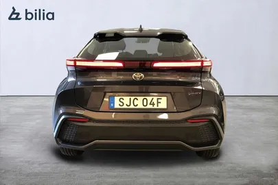 Car image 3