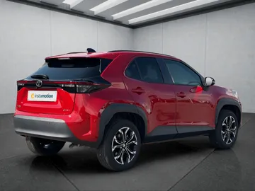 Car image 5