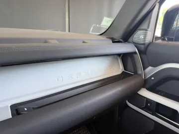 Car image 33