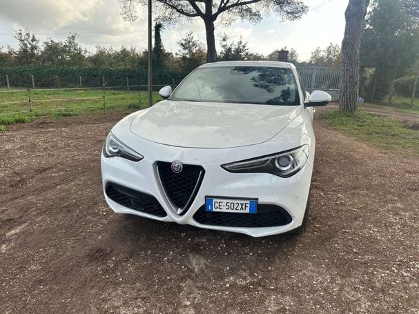 Alfa Romeo Stelvio 2.2 Diesel AT8 Business 118 kW image number 3