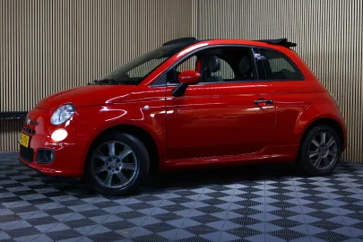 Car image 3