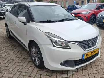 Car image 2