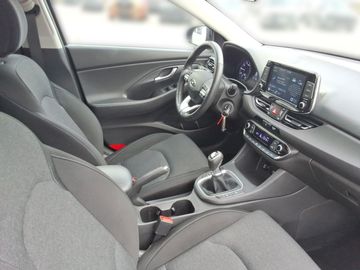 Car image 14