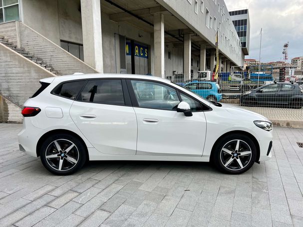 BMW 218d Active Tourer 110 kW image number 4