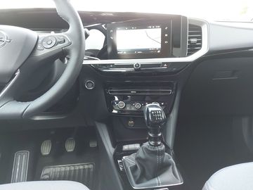 Car image 15