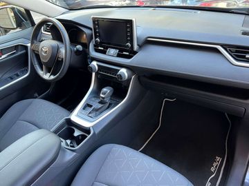 Car image 10