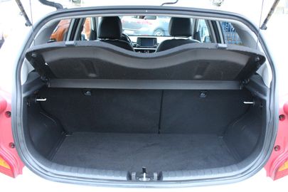 Car image 33