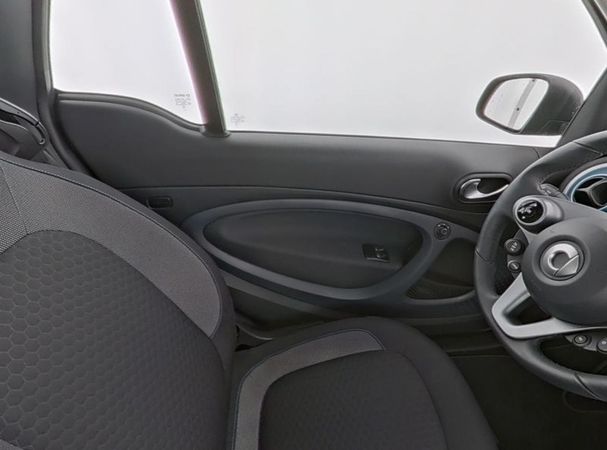 Smart ForTwo cabrio EQ passion 60 kW image number 9