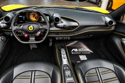 Car image 34